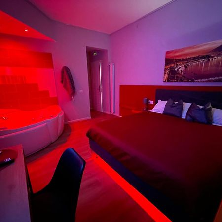 Vomero Suite And Deluxe Room B&B Napoli Exterior foto