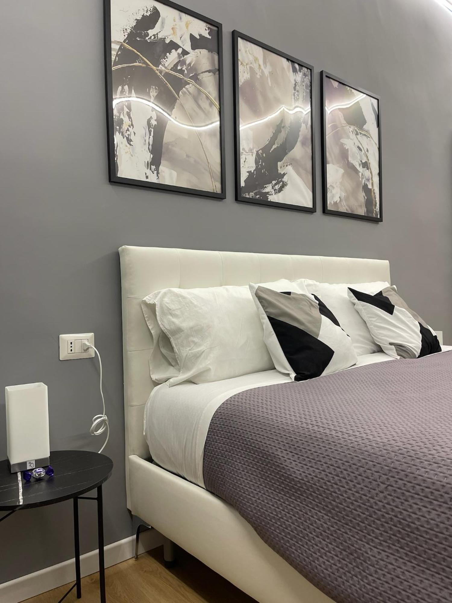 Vomero Suite And Deluxe Room B&B Napoli Exterior foto