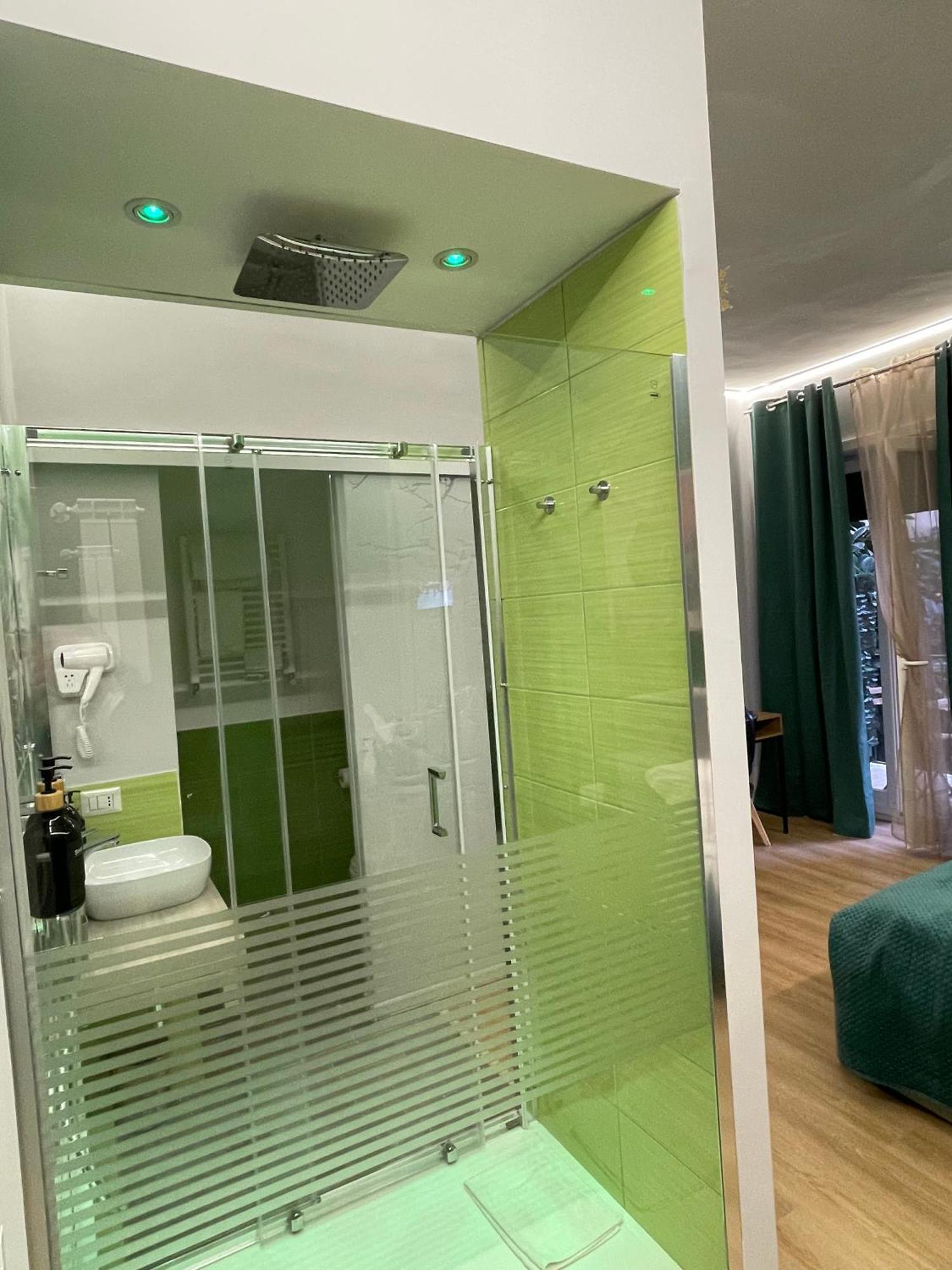 Vomero Suite And Deluxe Room B&B Napoli Exterior foto