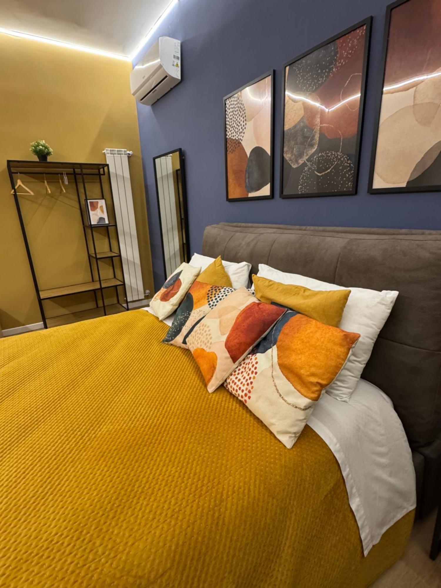 Vomero Suite And Deluxe Room B&B Napoli Exterior foto